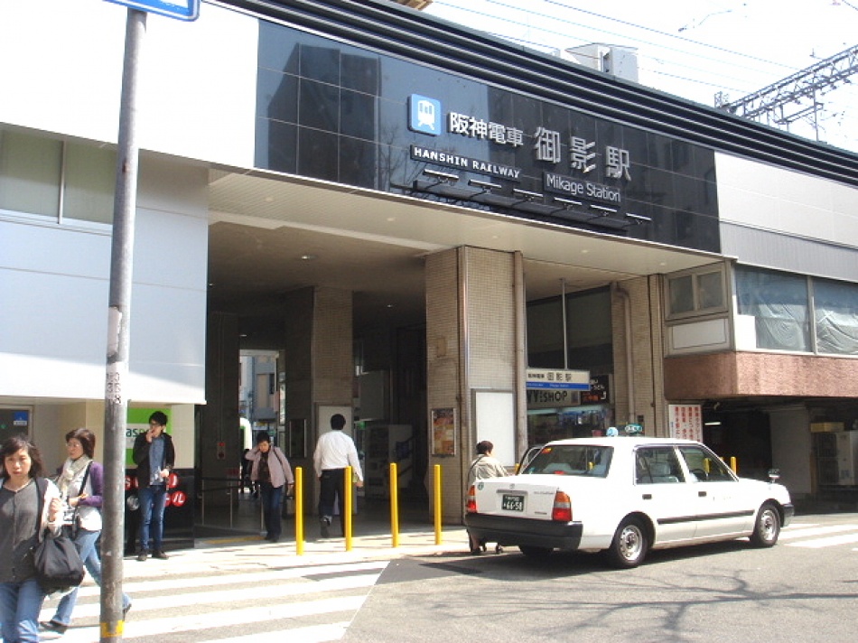 阪神電鉄駅が改修されてスッキリした構内になりました。